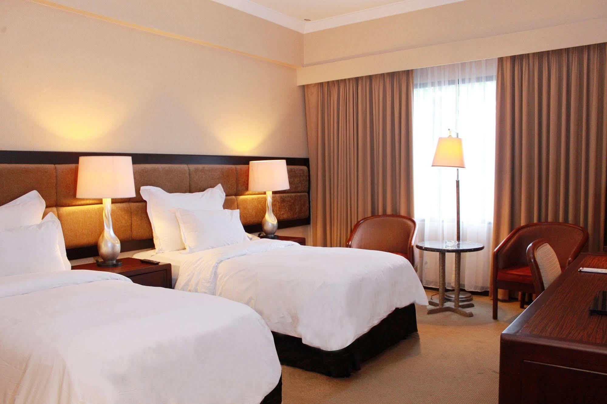 Le Grandeur Hotel Balikpapan Экстерьер фото