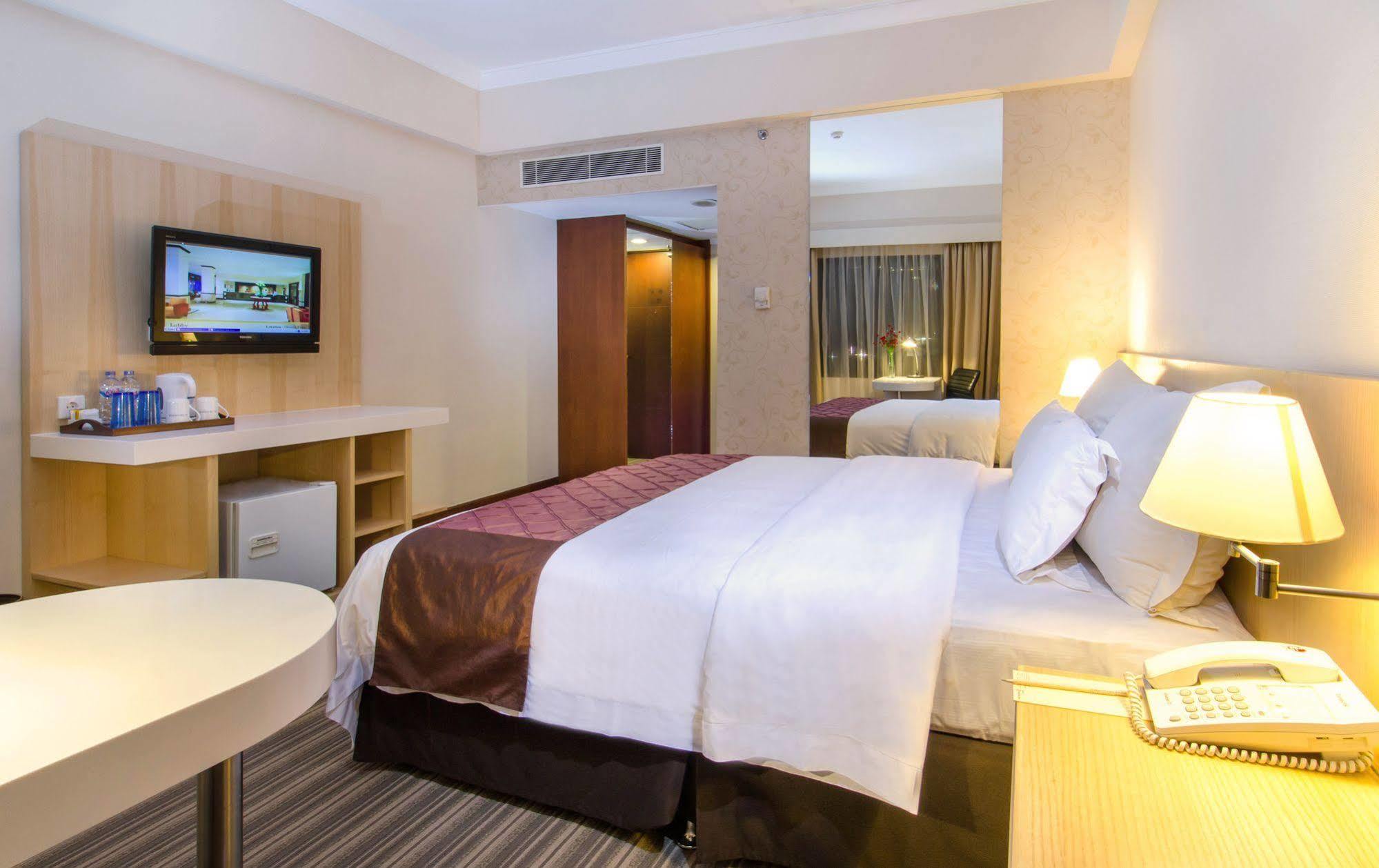 Le Grandeur Hotel Balikpapan Экстерьер фото